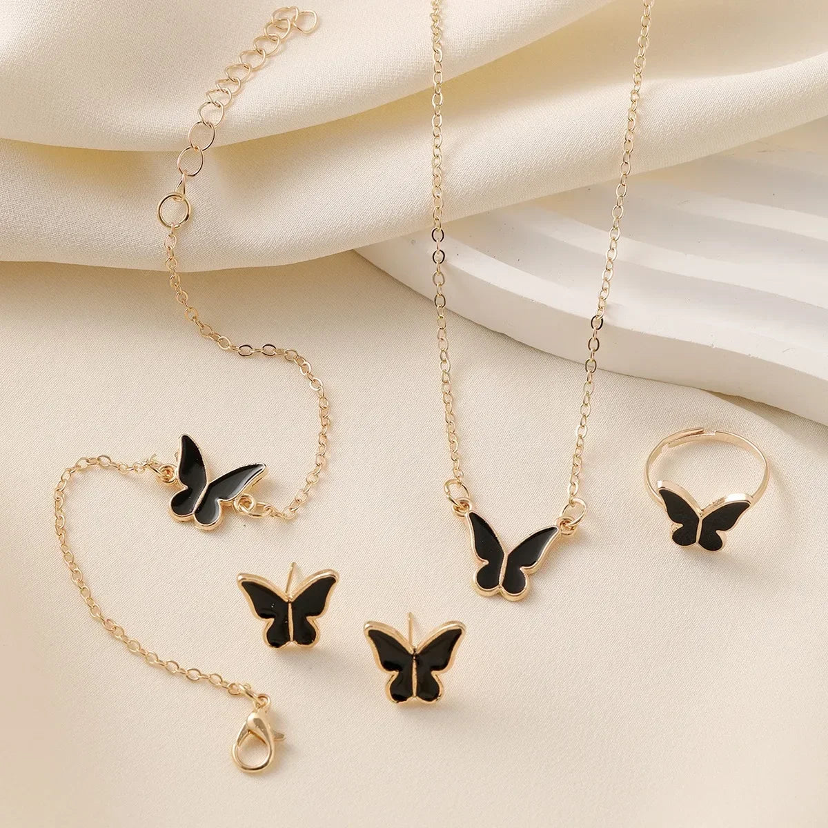 Eternal Flutter Jewelry Set